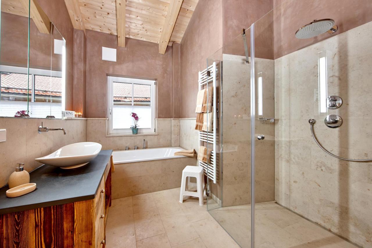 Ferienwohnung Eckbauer การ์มิช-พาร์เทนเคียร์เชน ห้อง รูปภาพ