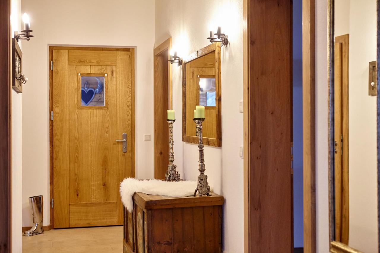 Ferienwohnung Eckbauer การ์มิช-พาร์เทนเคียร์เชน ห้อง รูปภาพ