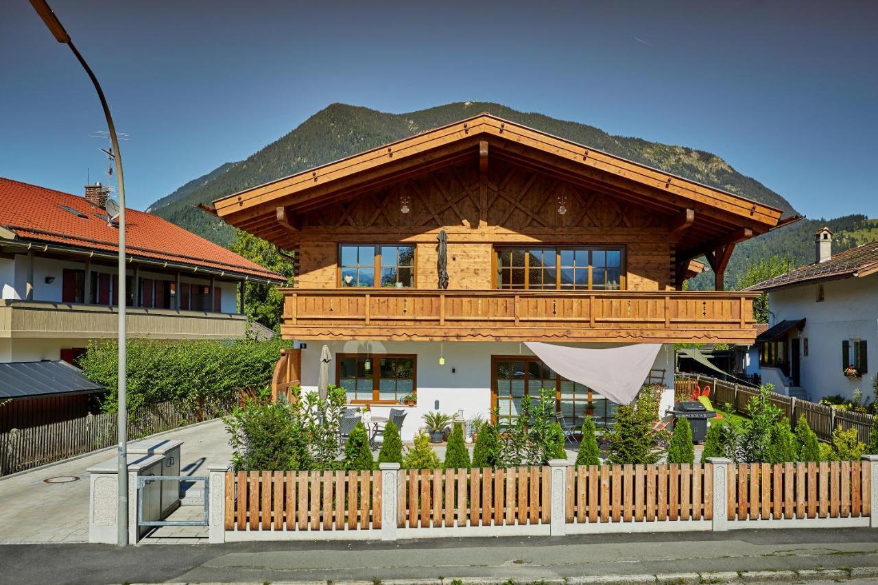 Ferienwohnung Eckbauer การ์มิช-พาร์เทนเคียร์เชน ห้อง รูปภาพ